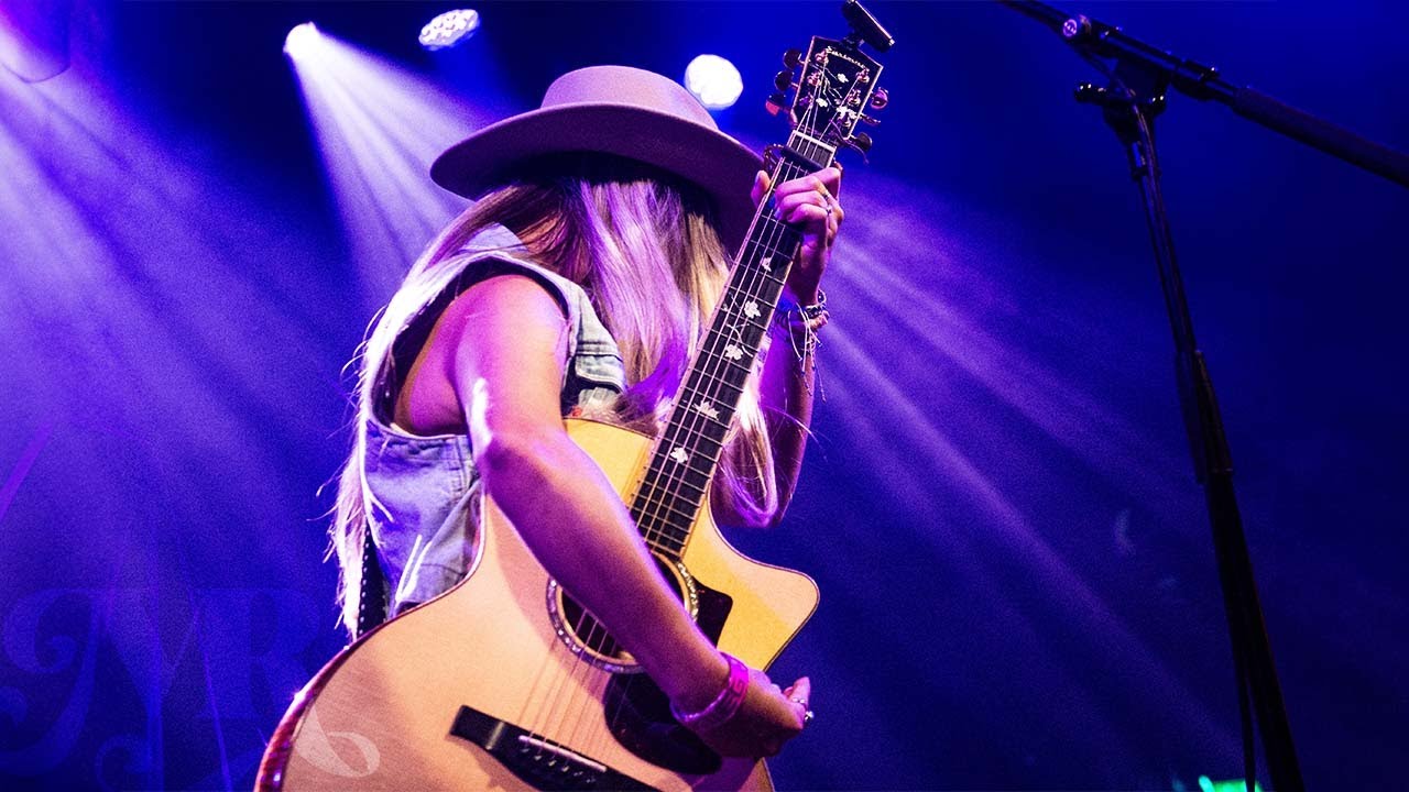 Little Wins - live @ Melkweg Amsterdam | Melanie Ryan
