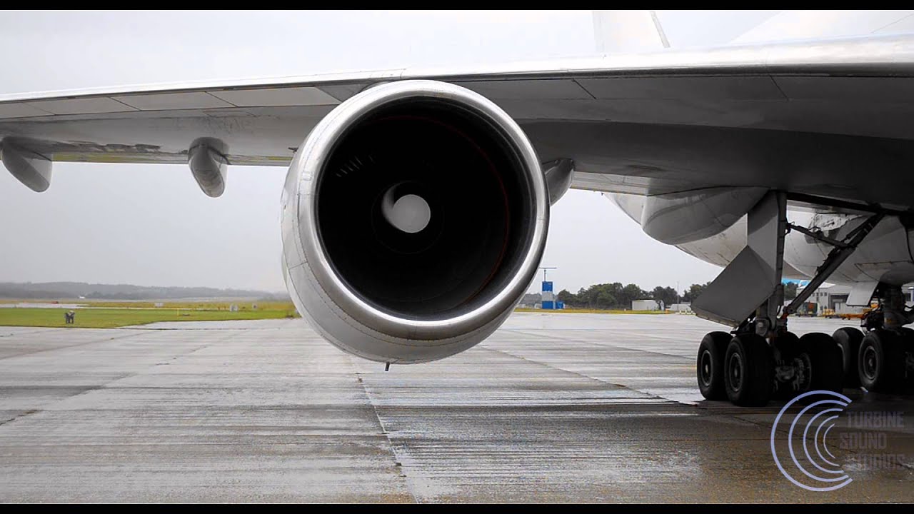 Boeing 747-203F