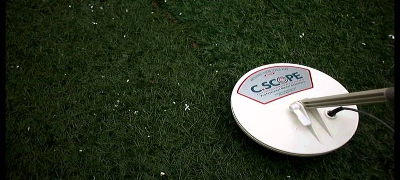 C SCOPE CS660 PROFESSIONAL DISCRIMINATING METAL DETECTOR