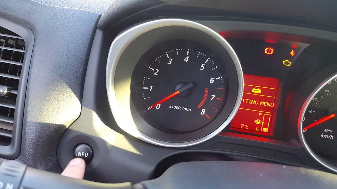 Mitsubishi RVR Settings Menu or How to change AVG fuel consumption mode to manual