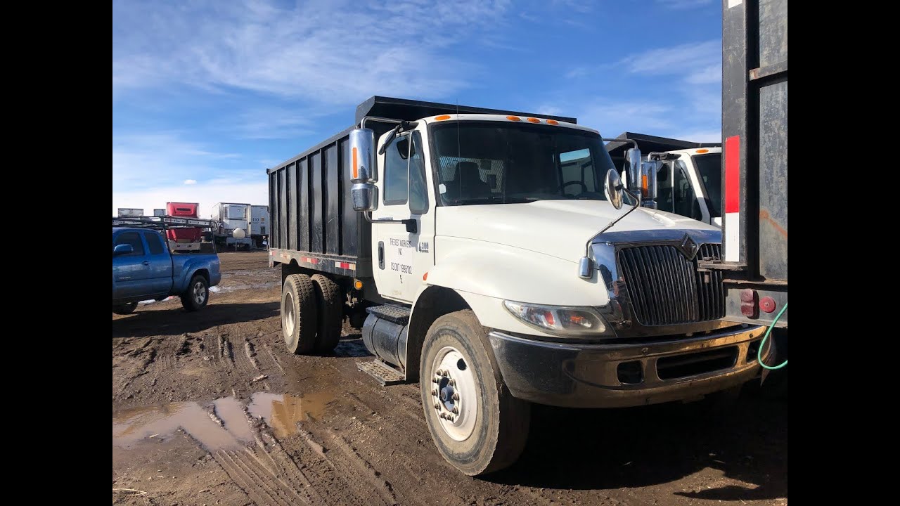 oil change on international 4300