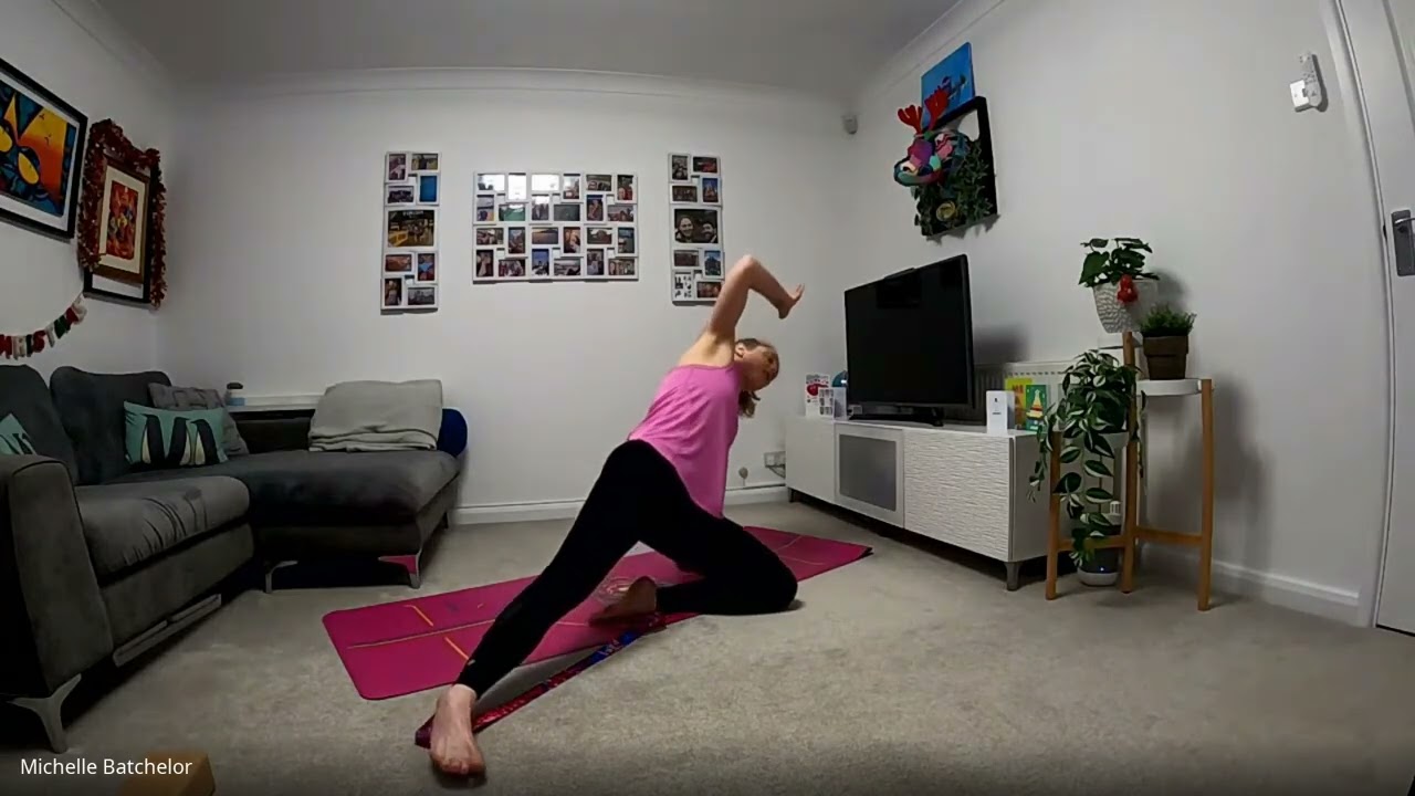 Yoga to open the side and front body, soooo stretchy!