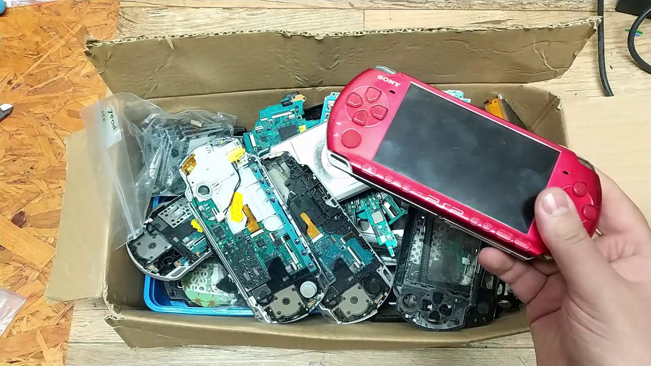 Let's Try Fix it : PSP REPAIR MARATHON ! #1/? - BOX FULL OF PSP !!