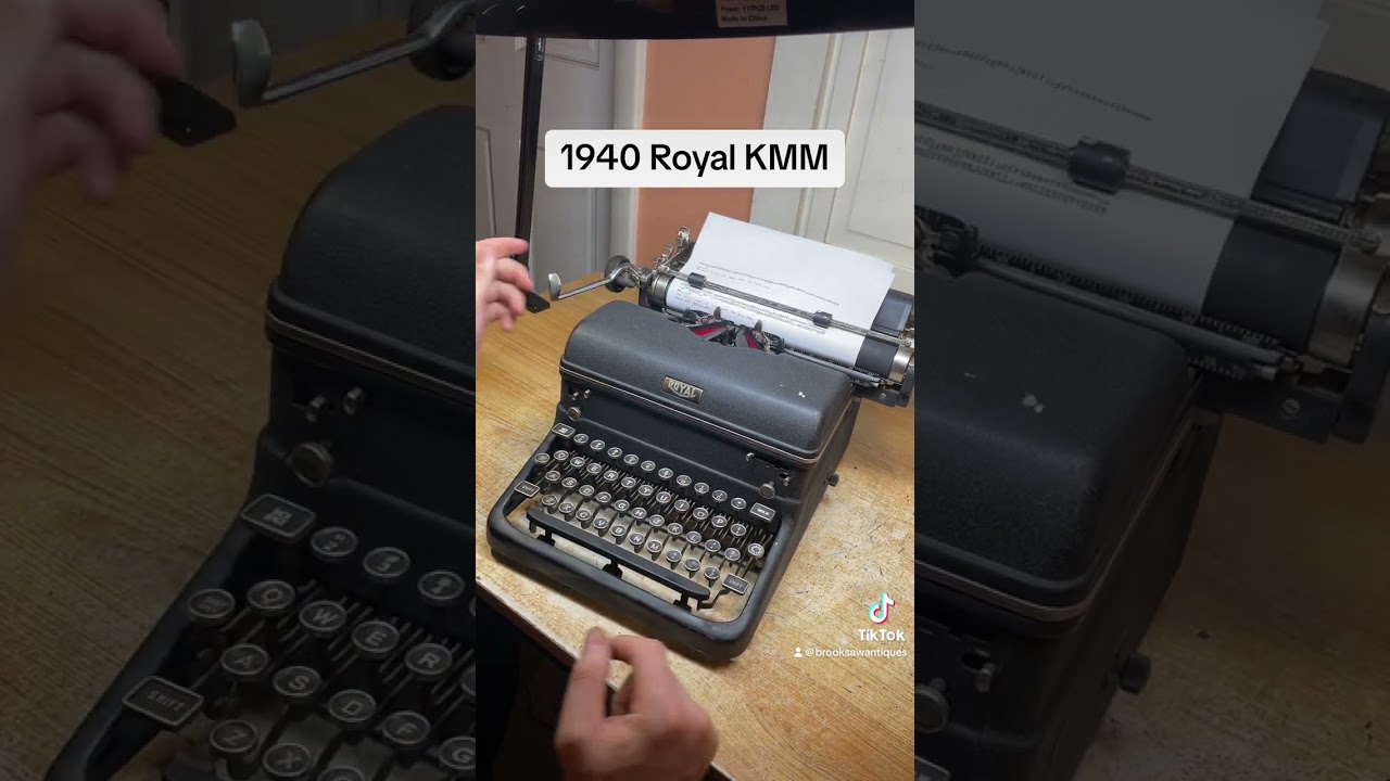 How to use all functions on a 1940 Royal KMM vintage desktop typewriter