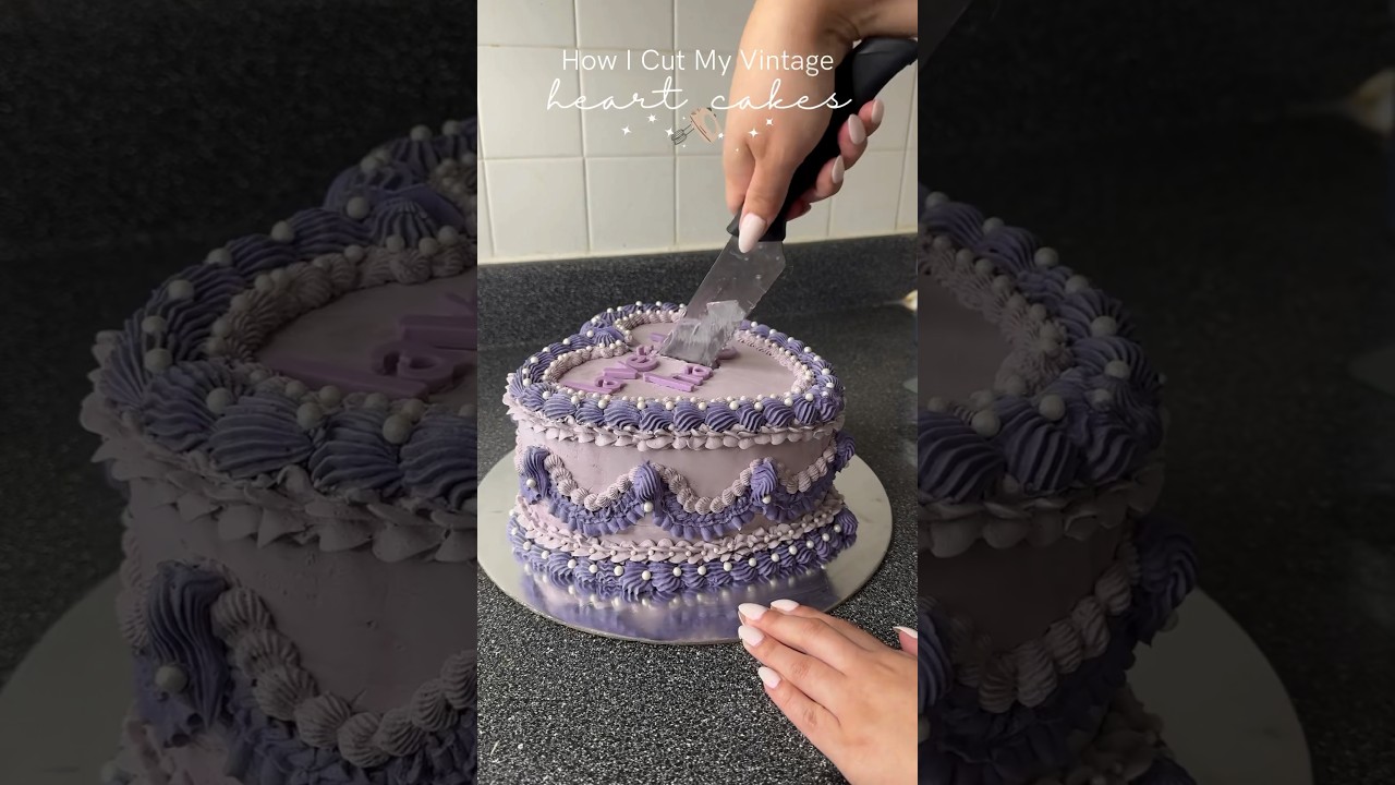 How I Cut My Heart Cakes🤍 #heartcake #baking #recipe