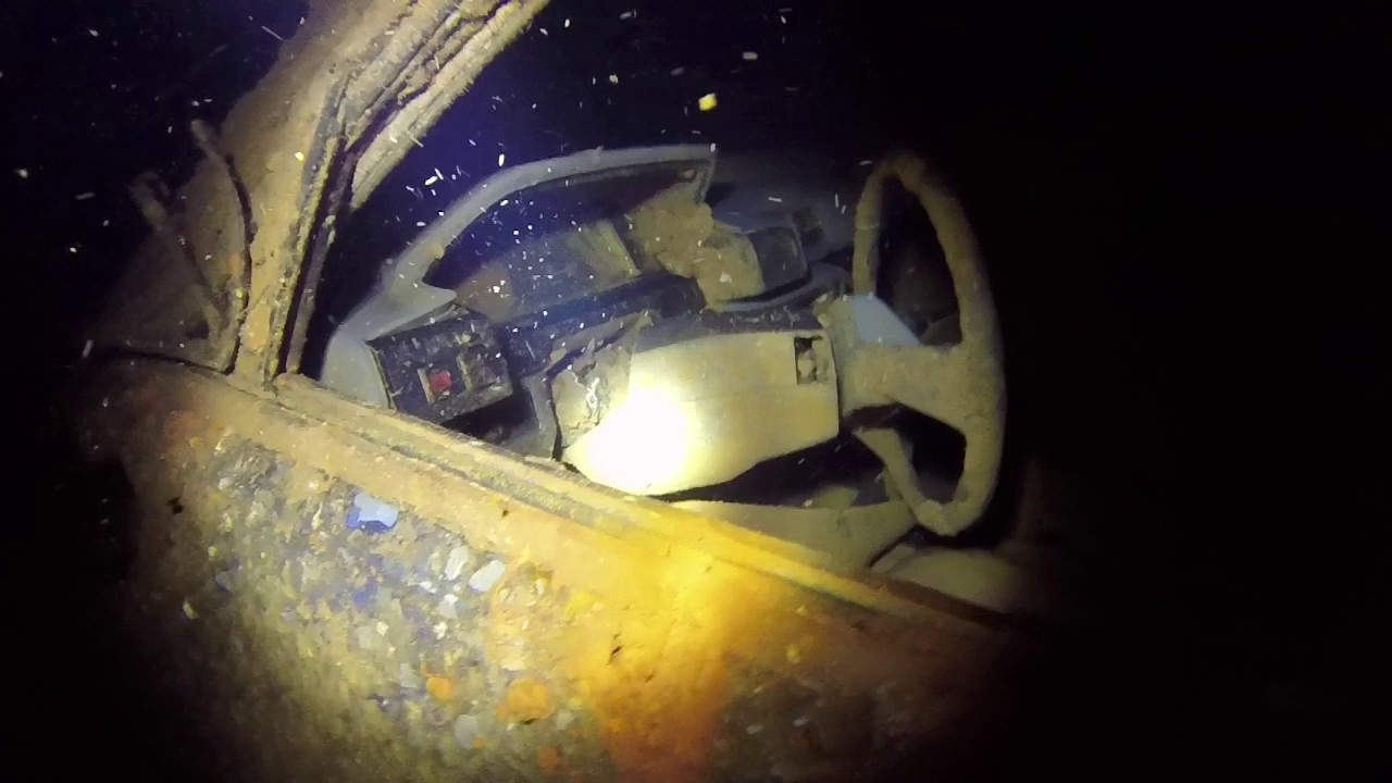 Diving to Salem Express wreck November 2016