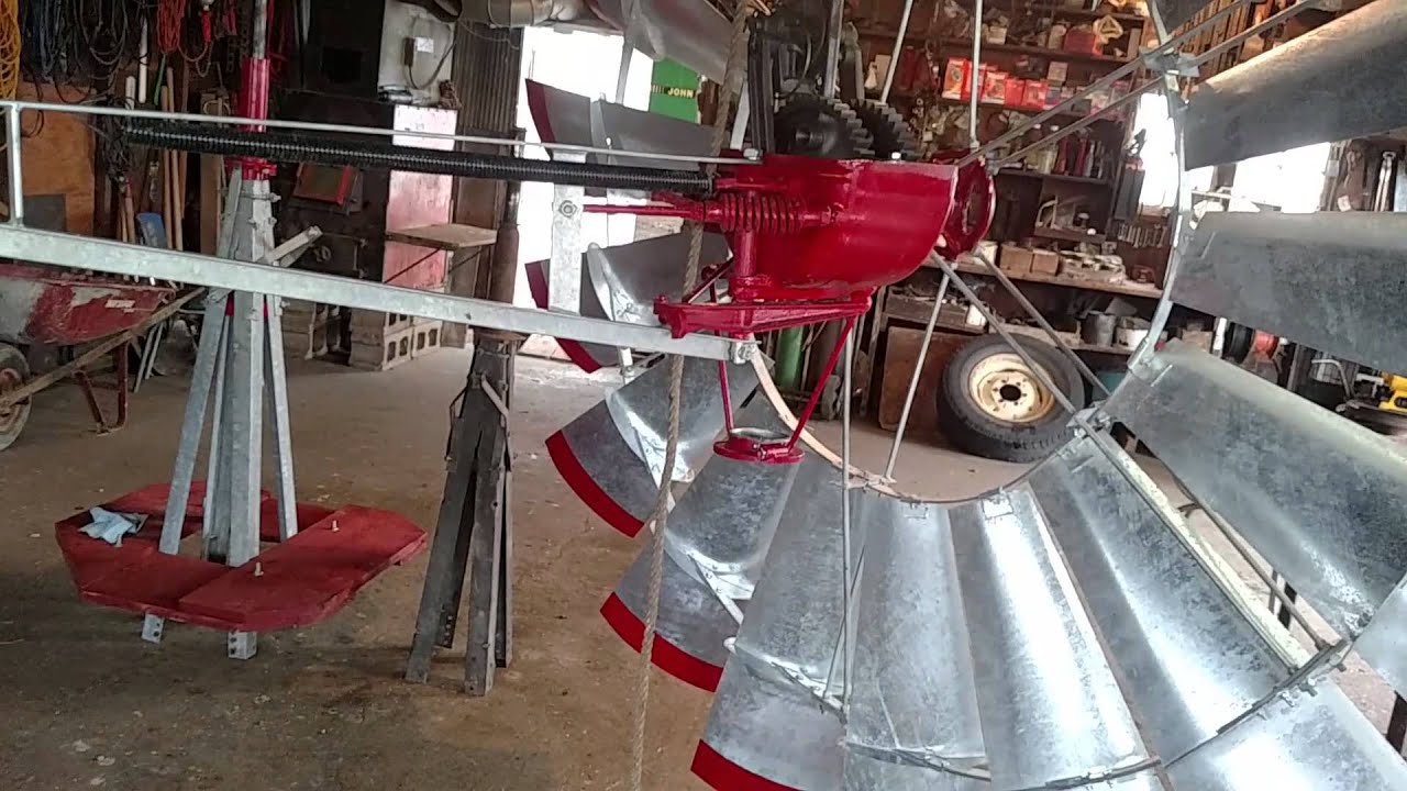Aermotor 702 windmill