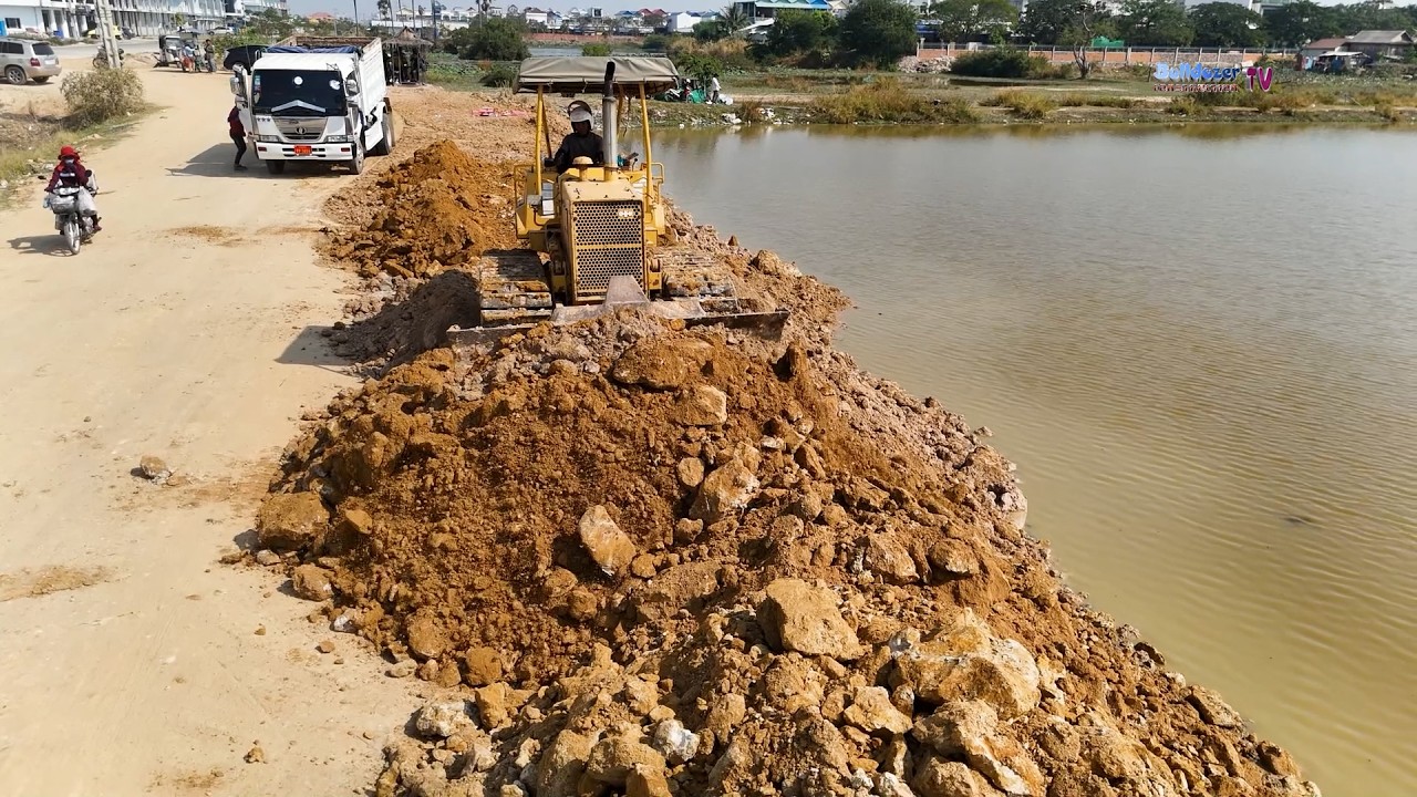 Full Videos Landfill Task! Good At Bulldozer Driver Push Soils Into Flood Area With Trucjks Dumping