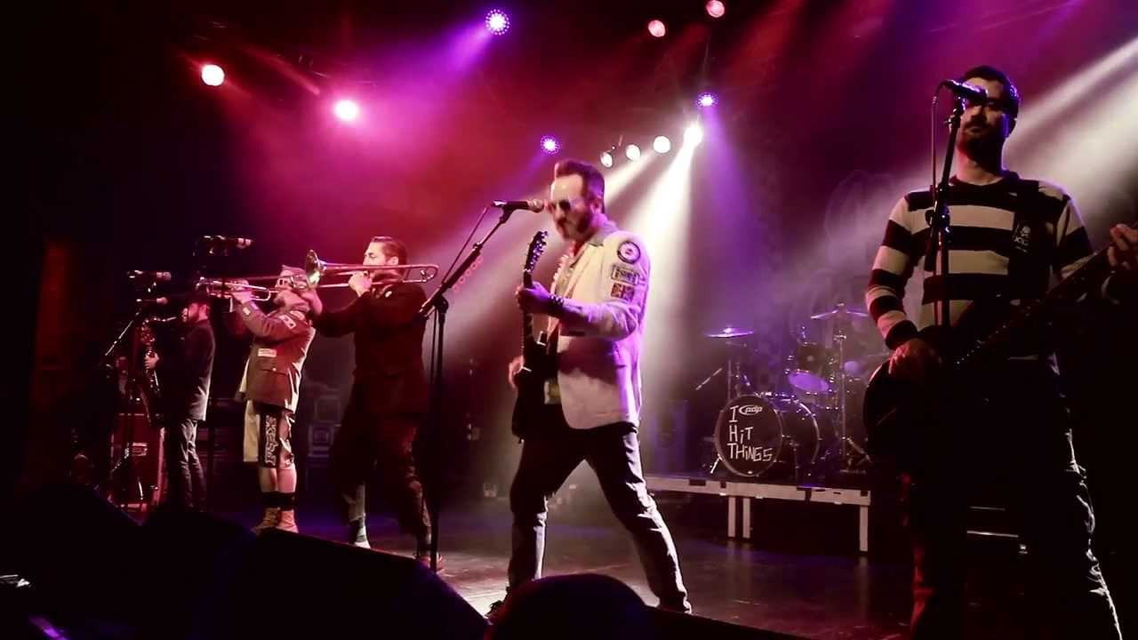 Reel Big Fish - Your Girlfriend Sucks, live @ Arena