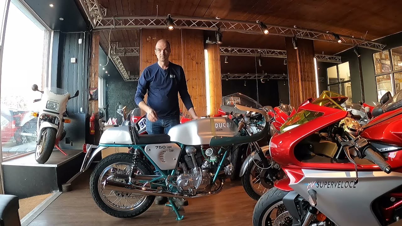 Ducati Green frame 750 SS  Round case walk around and chat