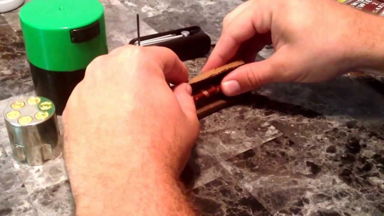 How to roll a blunt with a Raw joint roller.