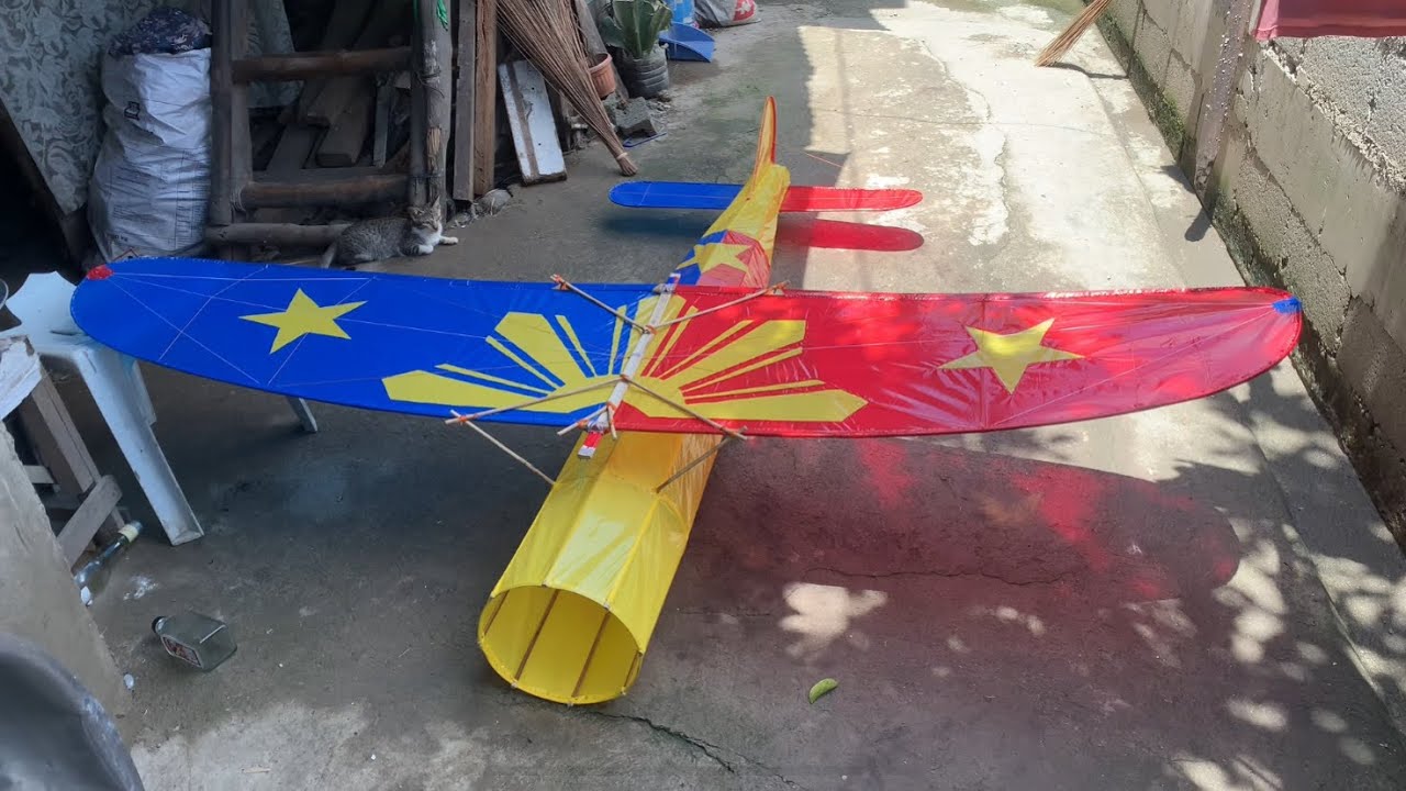 GUMAWA AKO NG PANG KITE CONTEST NA TORA TORA O SARANGGOLANG GURYON