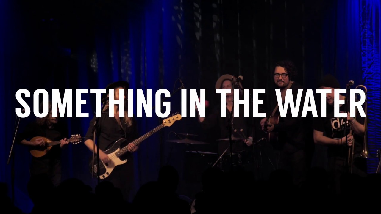 Folk Road Show - Something In The Water (Live at Paradiso, Amsterdam)