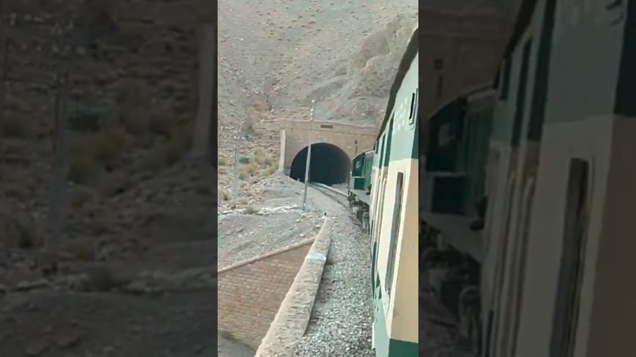 Bolan Mail Express Train Entering Bolan Valley Tunnel #bolanmailtrain #bolanmail #bolan #shorts
