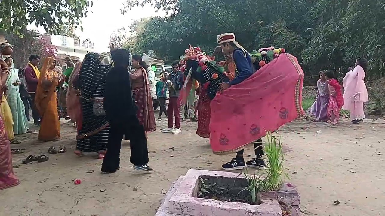 बुंदेली डांस बुंदेलखंड यूपी बांदा||अंकुश भाई की शादी में||बजरंगपुर गांव#long video#viral video