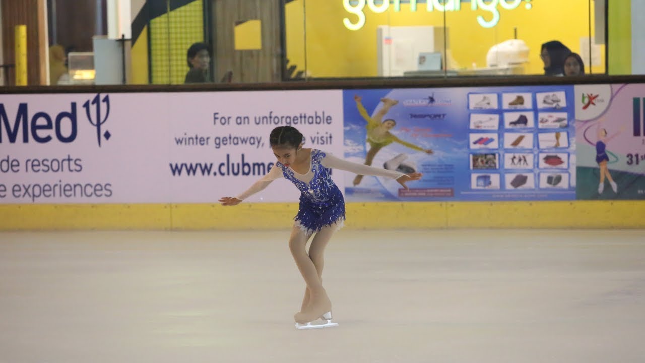 Nayfa Ikut Lomba Ice Skating Cover Blackpink Forever Young & Couple Cover 