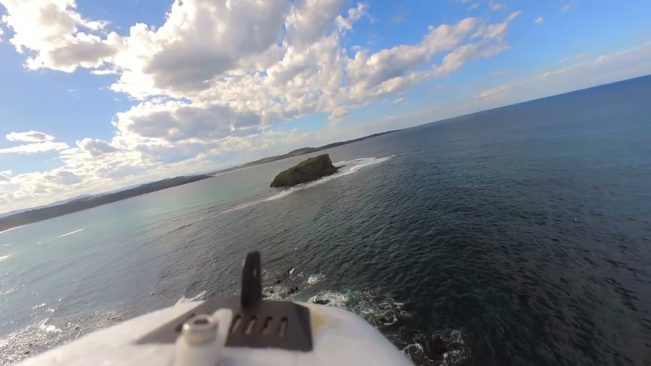 Heewing F-01 Cruising At Minnamurra, Bone Yard and Bombo.