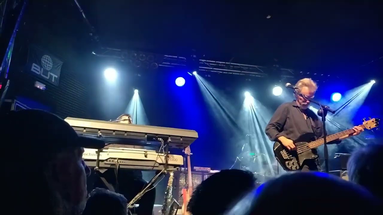 Coming of Age. Camel live in Madrid. (4K uspcaled)