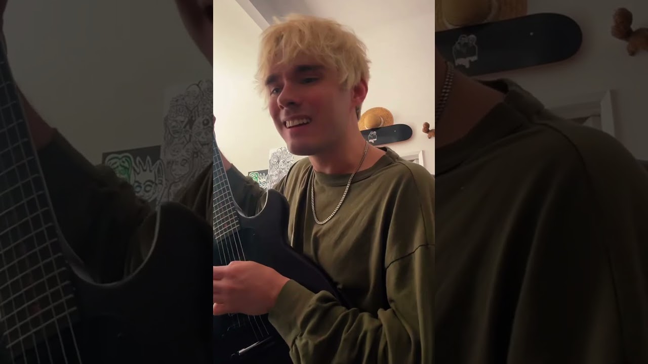 awsten playing mcr on live for 15 minutes