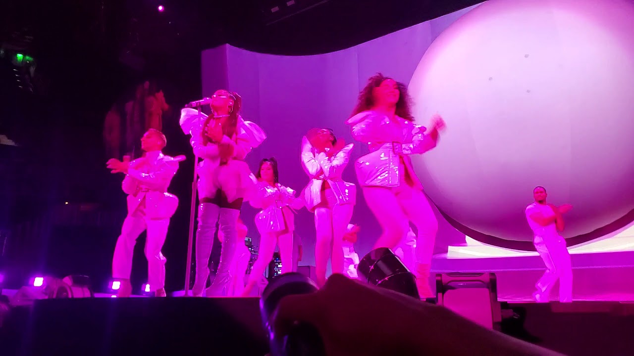 ARIANA GRANDE - BE ALRIGHT - LIVE SWEETENER WORLD TOUR ATLANTA 11/19