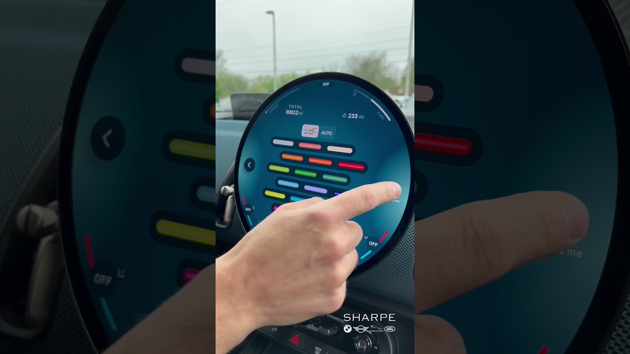 Shaun walks us through how to change the ambient lighting in the new 2025 MINI Countryman U25
