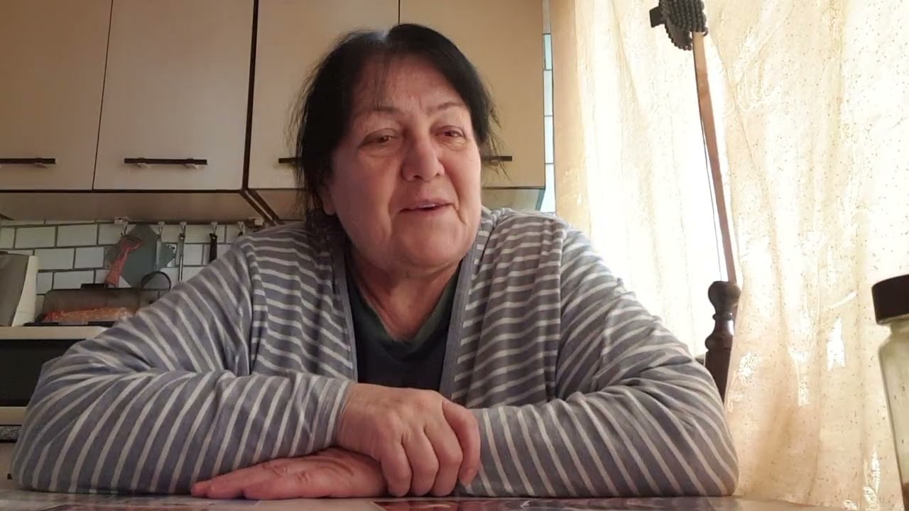 А он звонит и звонит 