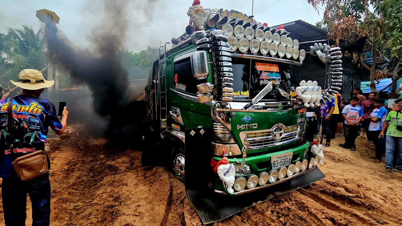 ชุดที่3เริ่มเทดินแล้วสุดมันส์ ทริปนี้เพื่อน้อง งายช่วยเหลือบ้านไฟไหม้บ้านขะยูง ภูสิงห์