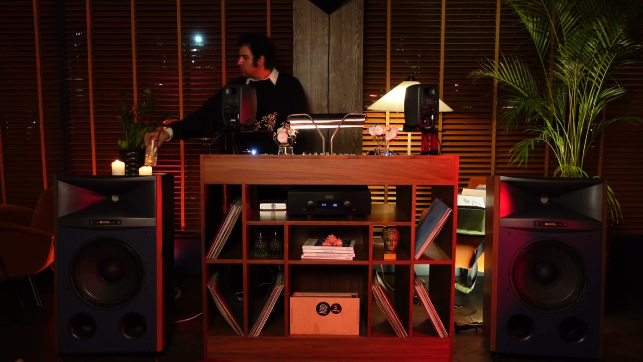 Electronic, New Wave, Post Punk Vinyl Mix by TROTSKY | 001