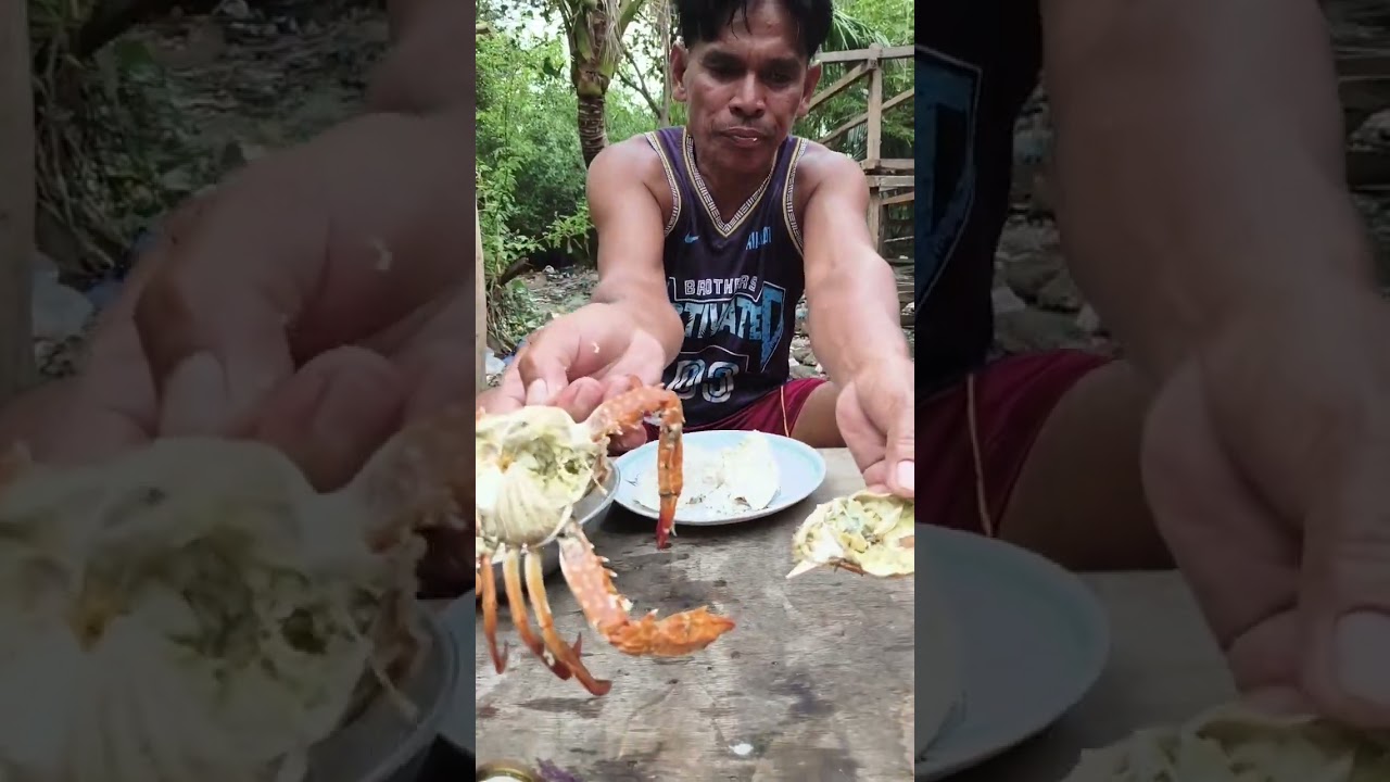 Mukbang with crabs