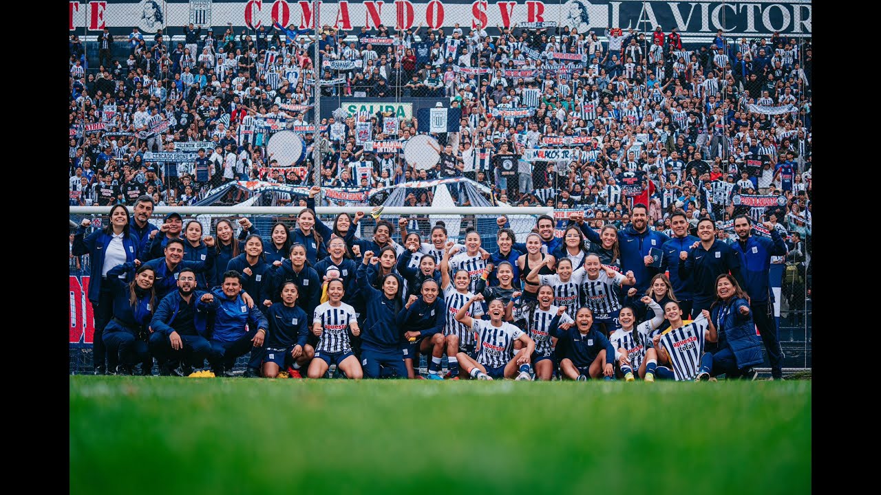 CENTENARIAZO DE ALIANZA LIMA CAMPEON FEMENINO 2024 -  VUELTA OLÍMPICA Y PREMIACION #centenariazo