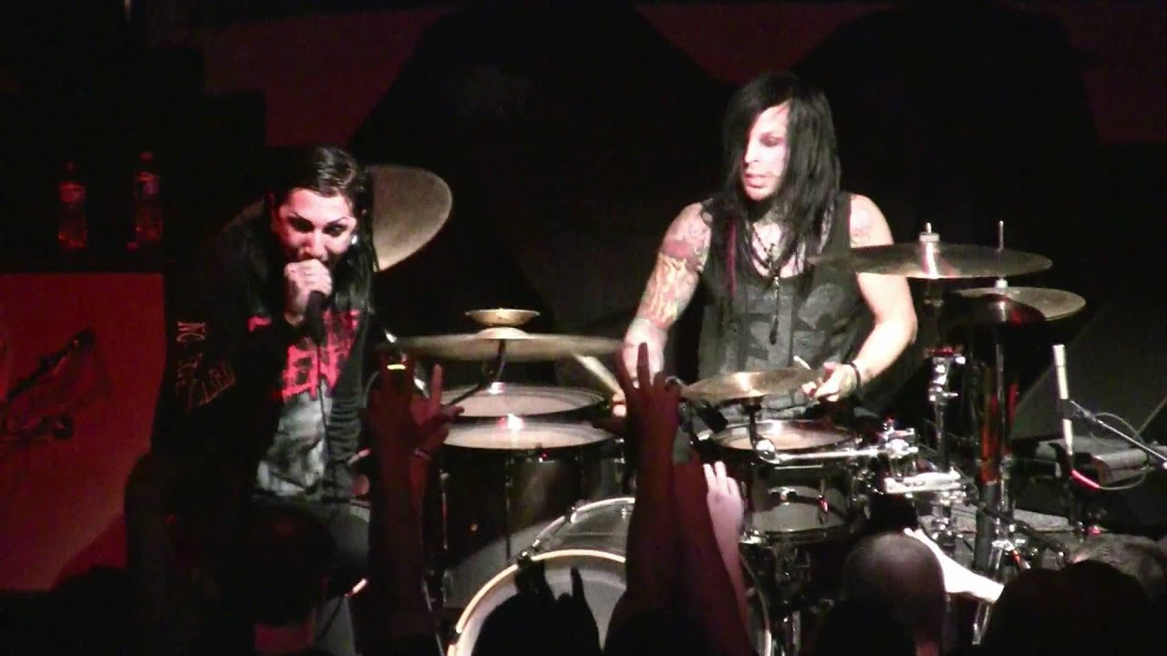 2011.04.19 Motionless in White - Creatures (Live in Bloomington, IL)