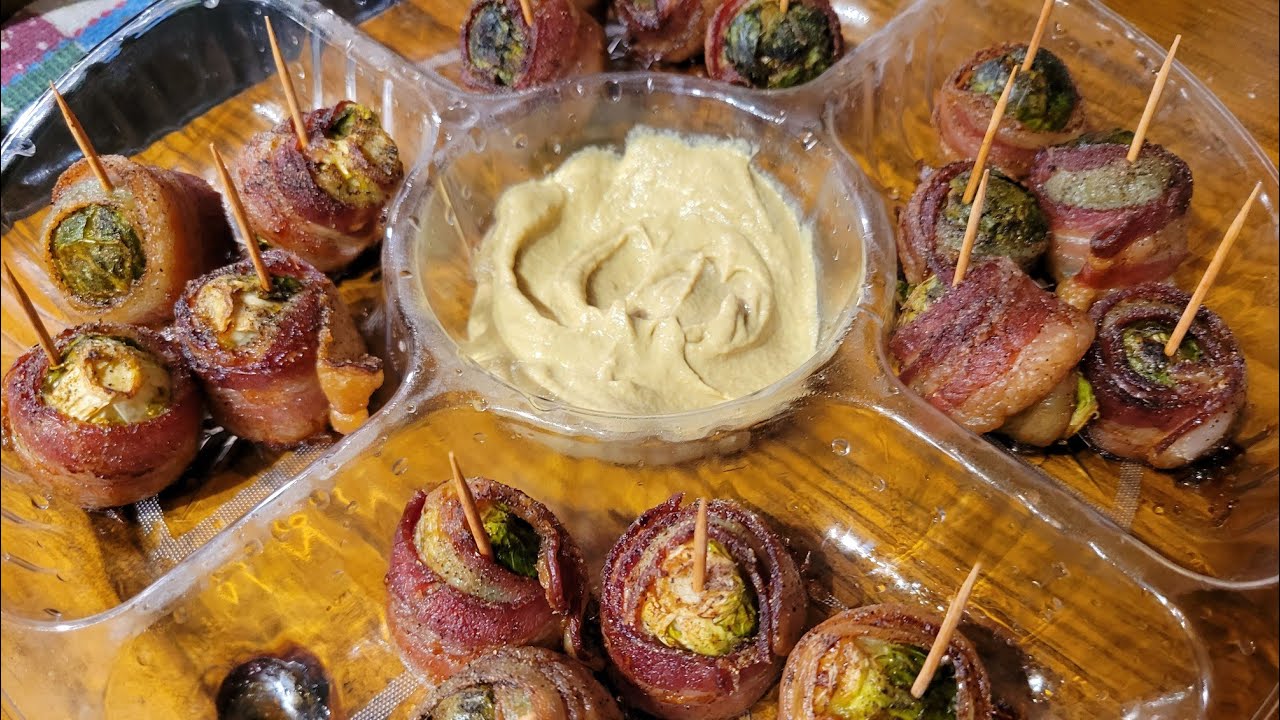 🥓 Bacon wrapped brussel sprouts~ 'cause bacon makes everything taste better~ Holiday appetizers 🥓
