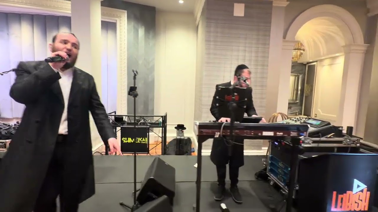 Wedding Yumi klar & Leibish Posen on the keys Chaim Brown