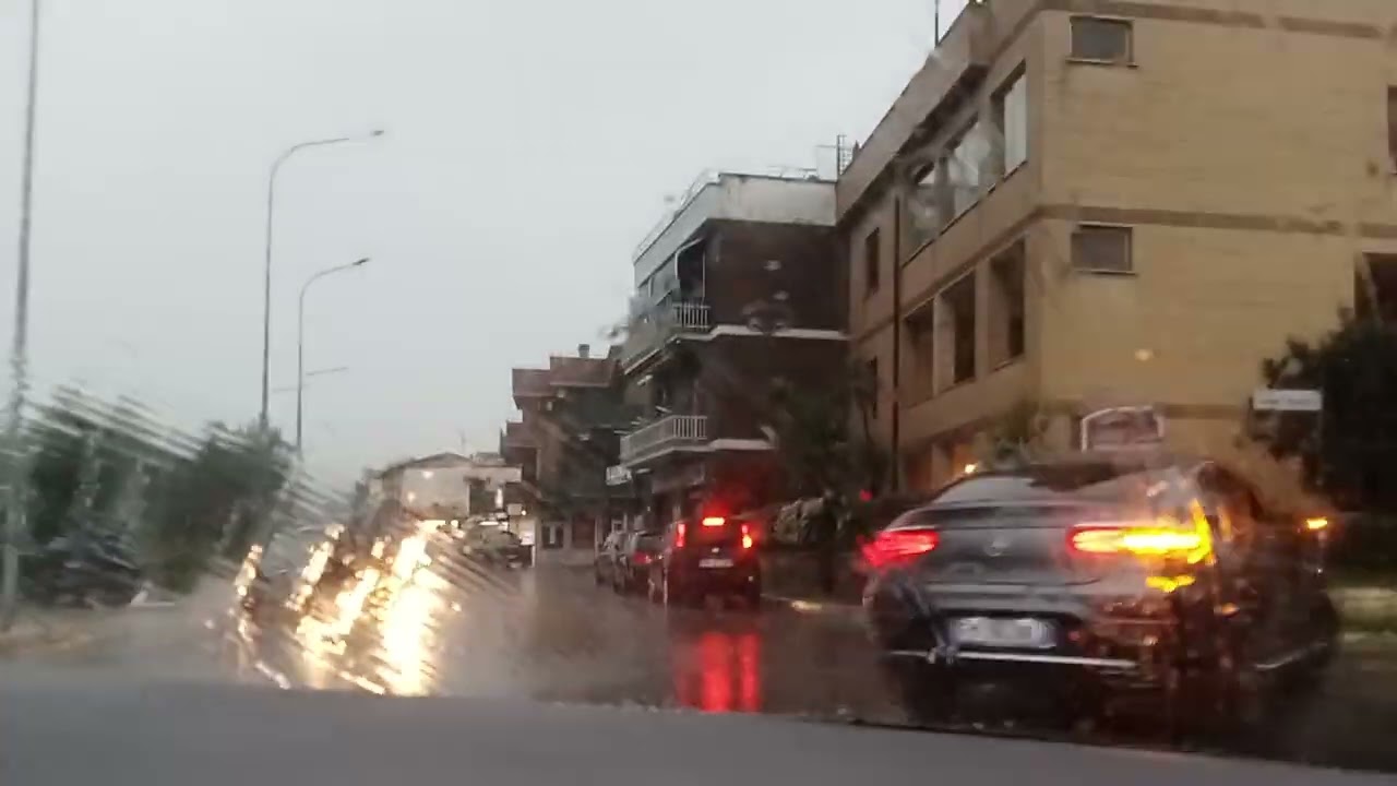 Maltempo,porta ombrelli con te Villadriana 