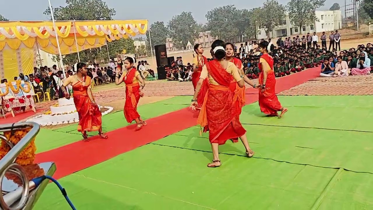 Tribal dance performance on republic day| EMRS TANSAR #emrs#dance#tribalunity 