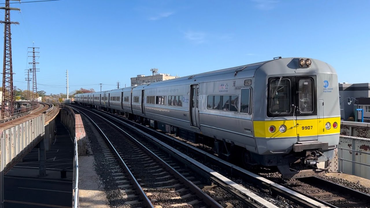 MTA LIRR: PM Rush Hour Trains with Laser Train @ Lynbrook (M3, M7, M9, DE30AC, DM30AC, MP15AC)