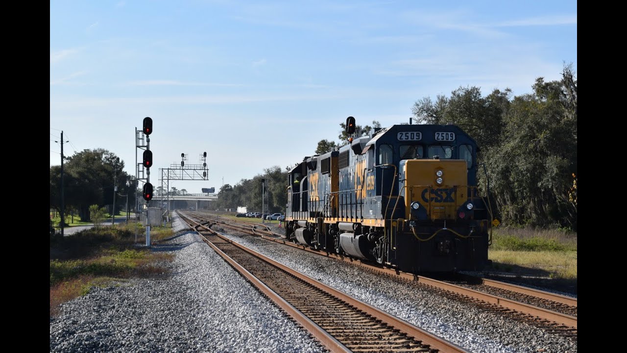 CSX GP38-2 duo Switching in Wildwood, FL
