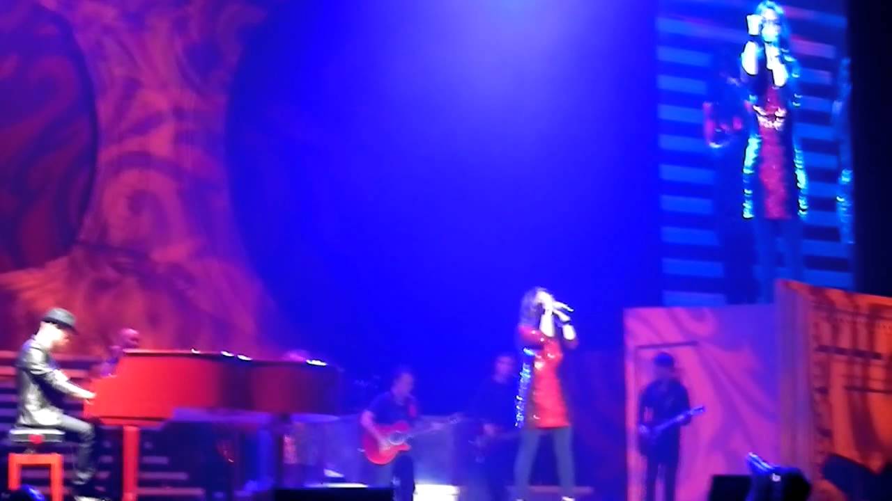 LAURA PAUSINI BARCELONA 2012 (Quiero decirte que te amo + El valor que no se ve)