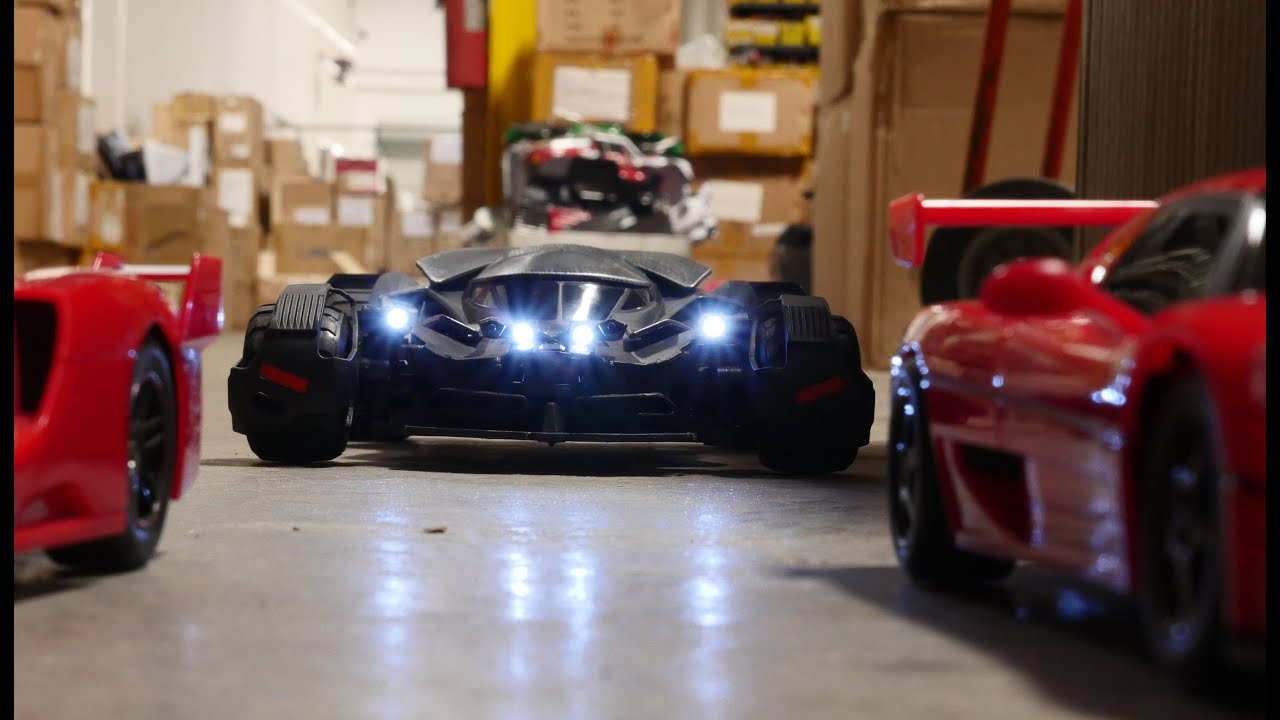 RC Battle: Ferrari F50 & FXX Vs Batmobile