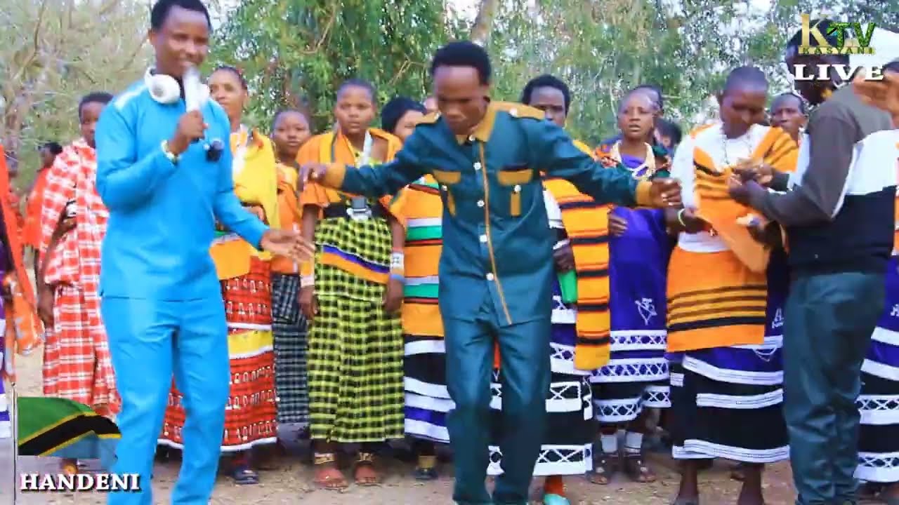 JULIAS SAITOTI AMEFUNJA UKIMIA KWA MAPOKEZI KATIKA HARAMBEE YA KANISA KWAO HANDENI