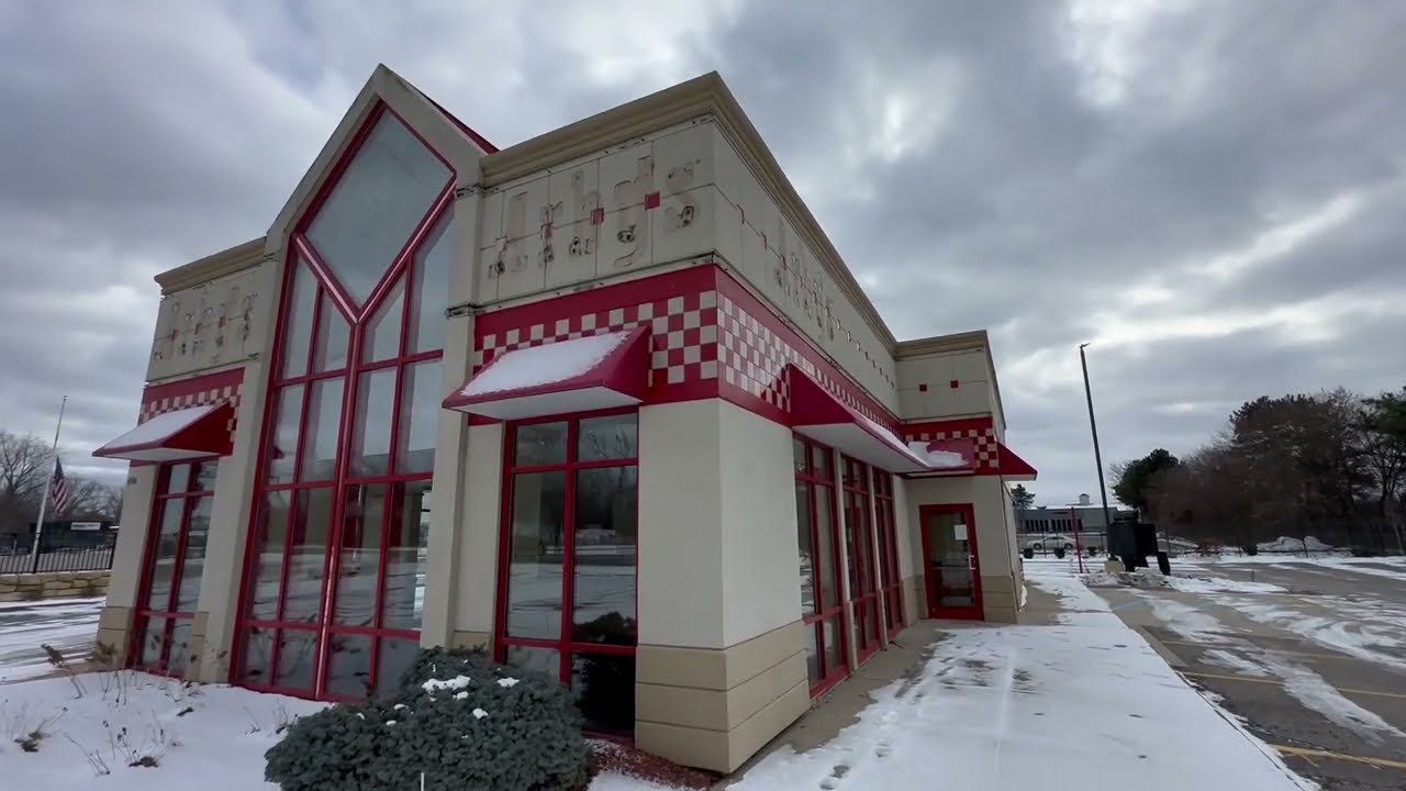 ABANDONED ARBYS Jenison MI #abandonedresturant  #arbys #abandonedretail