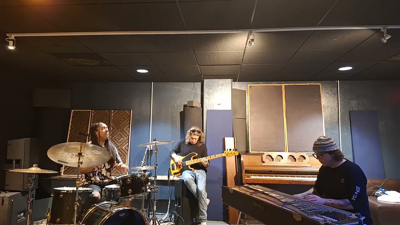 Permanent Freestyle a little while back feat Mav and Mark #livemusic #funk #permanentfreestyle 