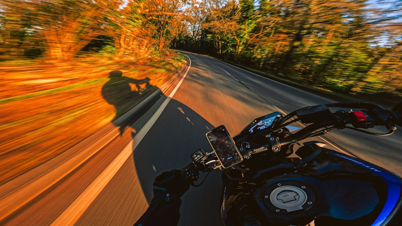SMOOTH WITH IT 🫠 | Yamaha MT-09 SP + Akrapovic Exhaust