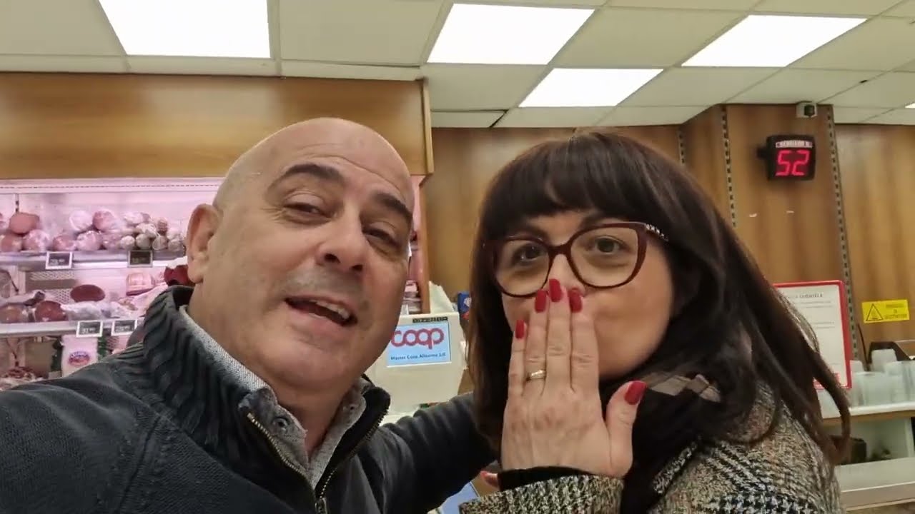 DJ Vittorio Cassinesi e Titti in Tanti Auguri Carmen