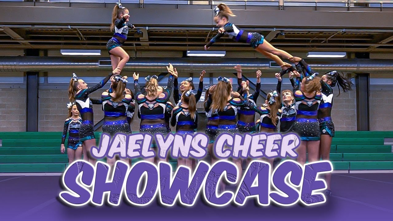 Jaelyns Cheer Showcase W/The Fam 😍