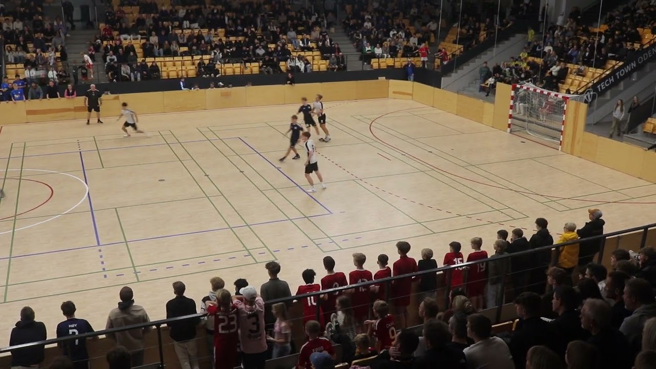 U17 2007 2008 Stiften 2023 Semifinale SfB Oure vs EVN 2  halvej