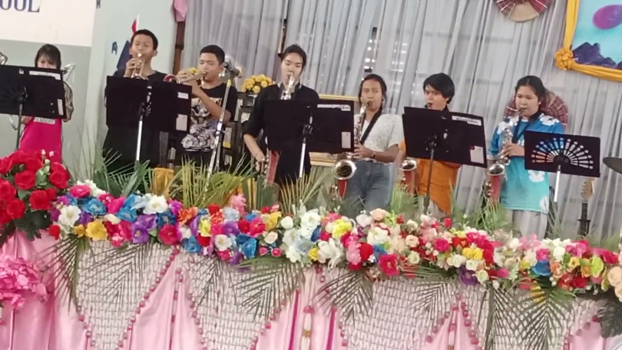 หนองแหนพัฒนวิทยาคมซ้อมดนตรีเพื่อแสดงโอเพ่นเฮ้า..