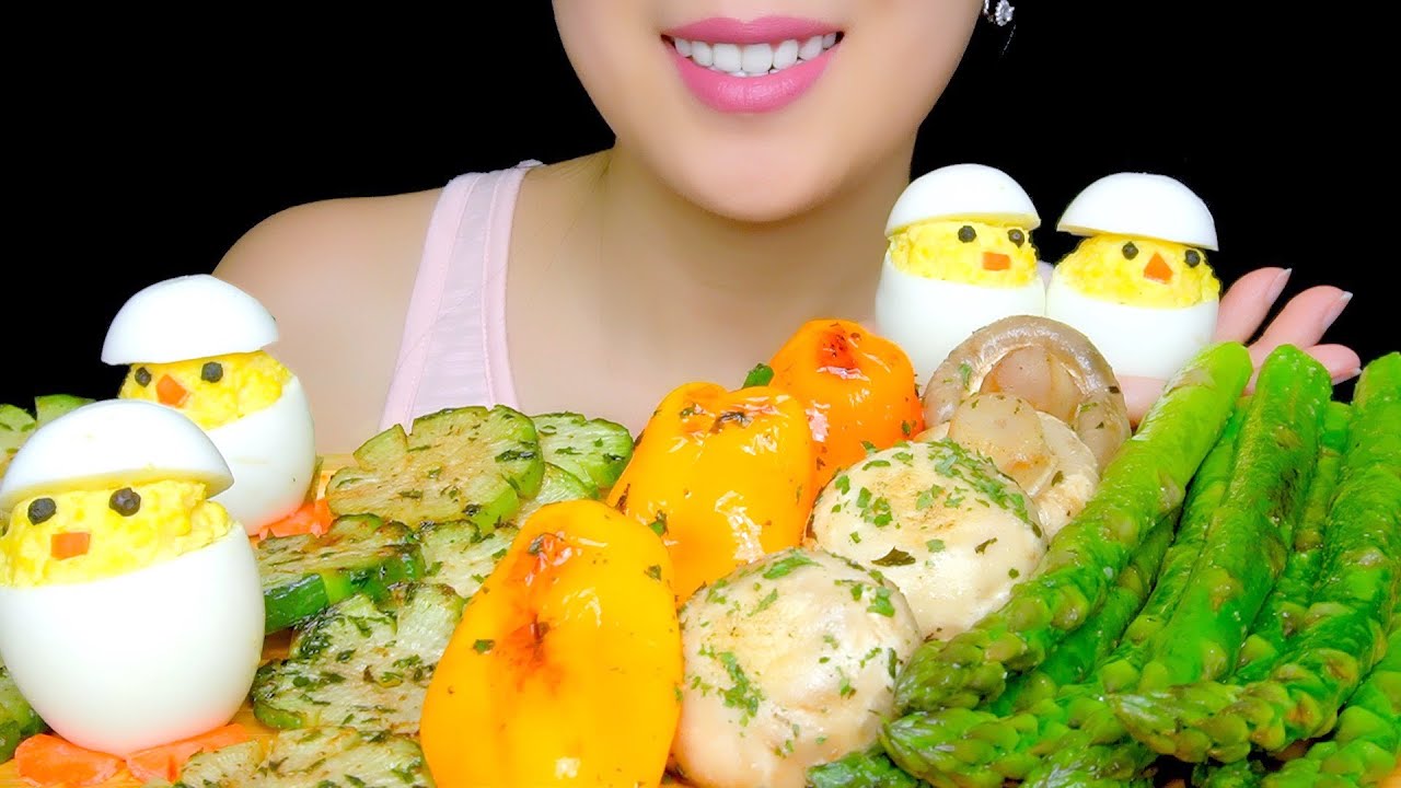 HEALTHY EATING ASMR: ROASTED VEGGIES PLATTER (MUSHROOM, ASPARAGUS, PEPPER, RADISH) | TracyN ASMR
