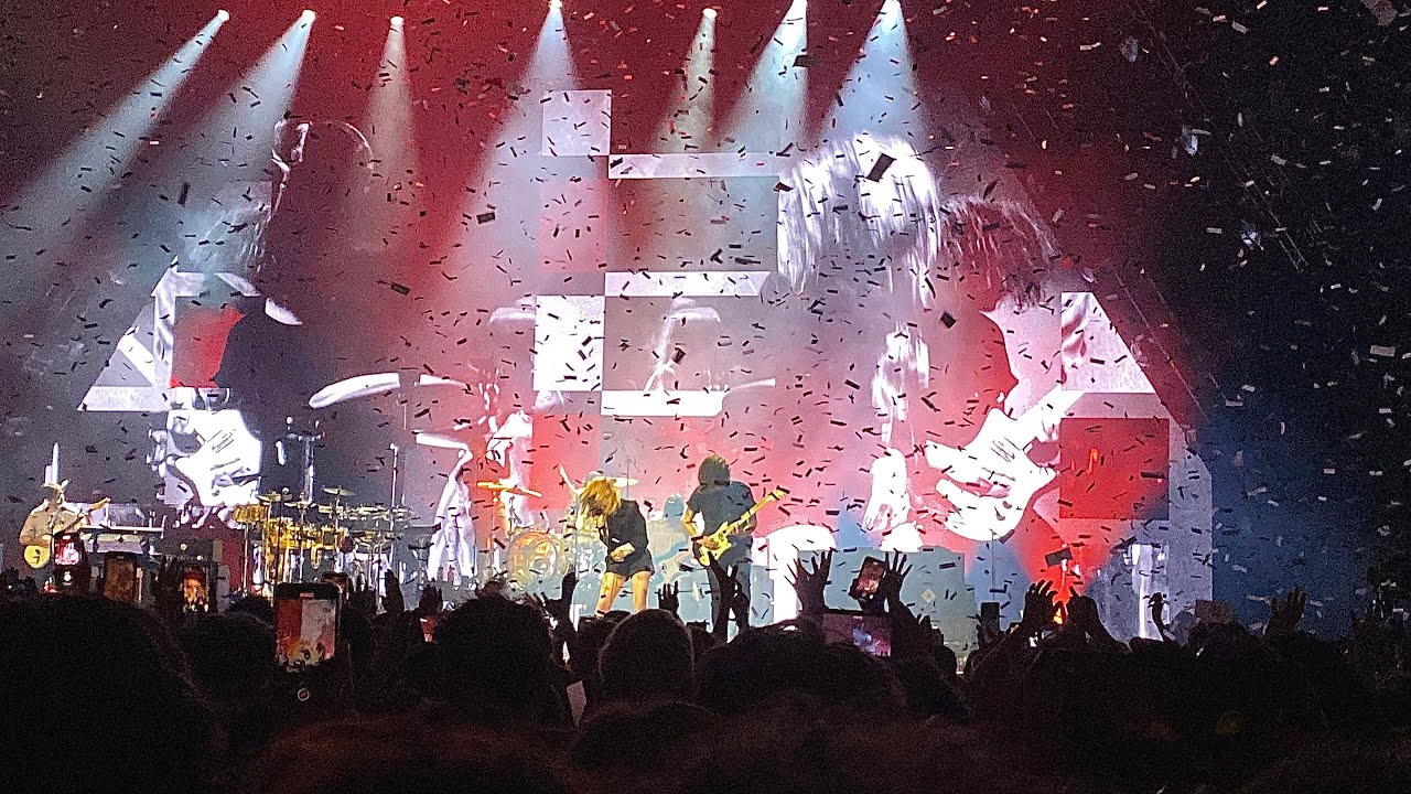 Paramore @ Cardiff International Arena