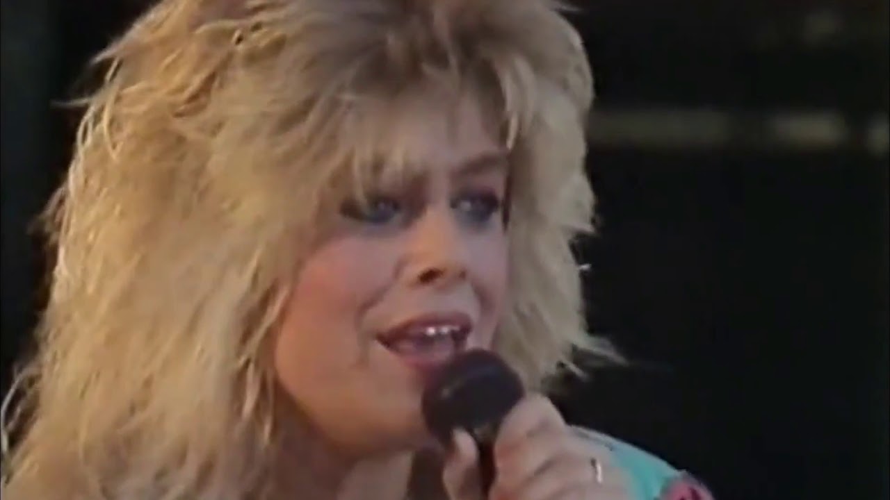 Pernilla Wahlgren På Liseberg 1986 Hela Showen + Videos